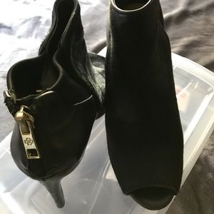 Ann Taylor high heel bootie